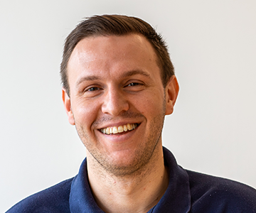 Portr&auml;t eines jungen Mannes mit dunkelblondem Haar